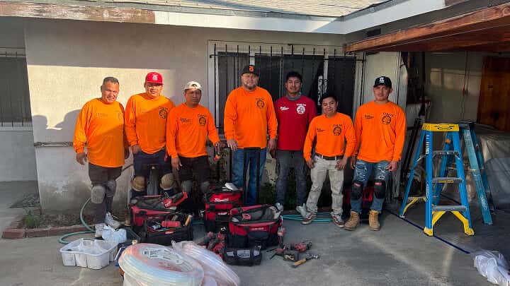 G & W Plumbing & Repipe crew on site
